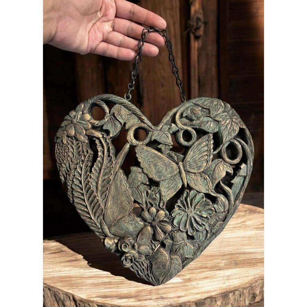 Vintage Heart Shape Resin Wall Decor Butterflies Flowers Indoor Outdoor 8.5”